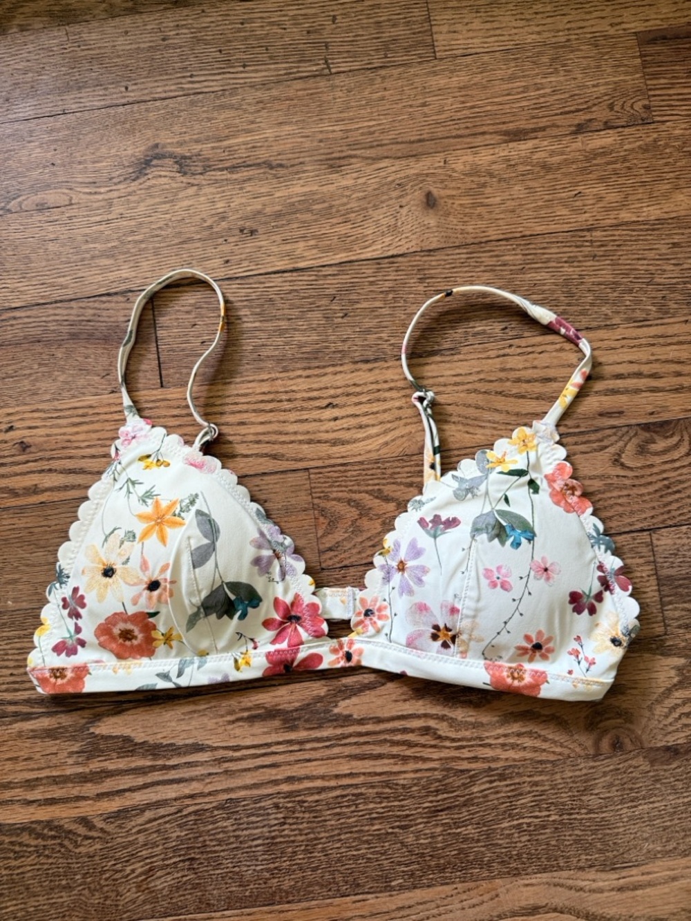 H&M Floral Cream and Pink Floral Bikini Top Sz 8
